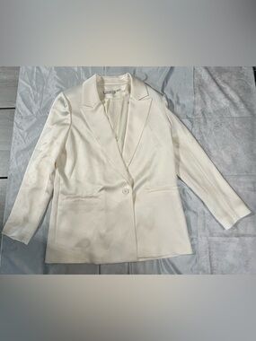 Alice + Olivia Off-White Single-Button Tailored Blazer